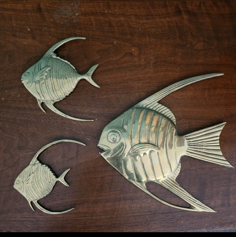 3 Brass wall decor fish